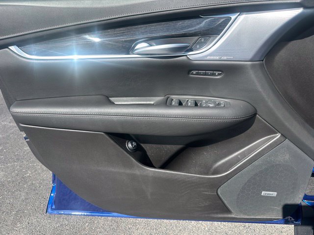 Used 2023 Cadillac XT5 Premium Luxury w/ Technology Package AWD/4WD image 18