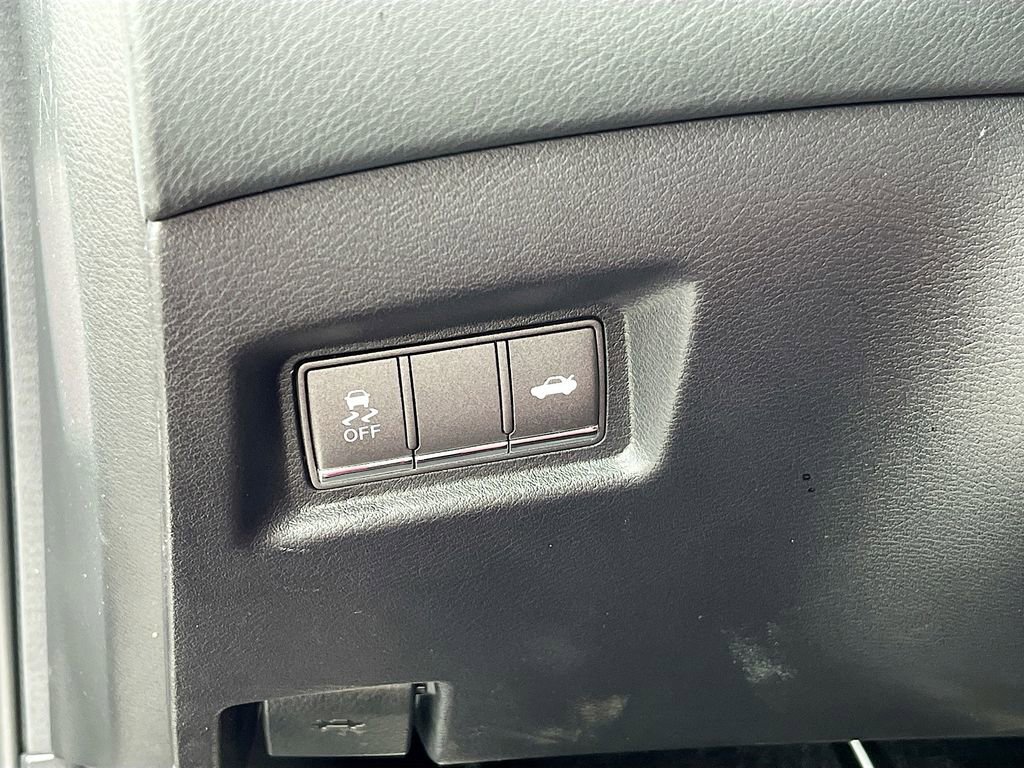 Used 2022 INFINITI Q60 Red Sport 400 w/ Proactive Package AWD/4WD image 10