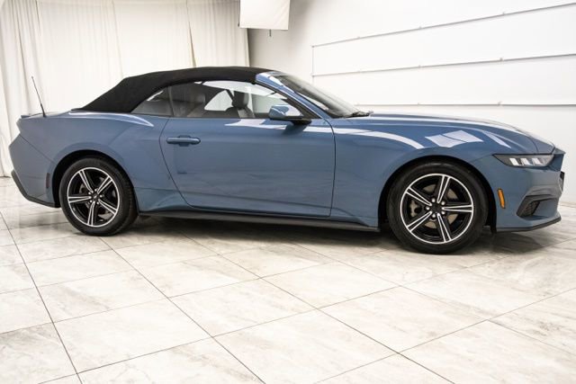 Used 2024 Ford Mustang Premium image 2