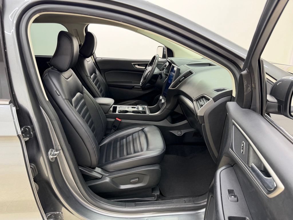 Used 2022 Ford Edge SEL AWD/4WD image 12