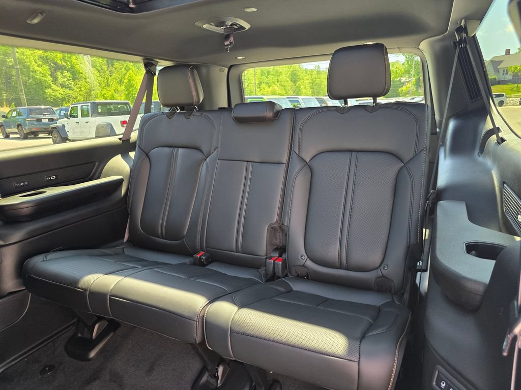New 2026 Jeep Grand Wagoneer L 4WD image 12
