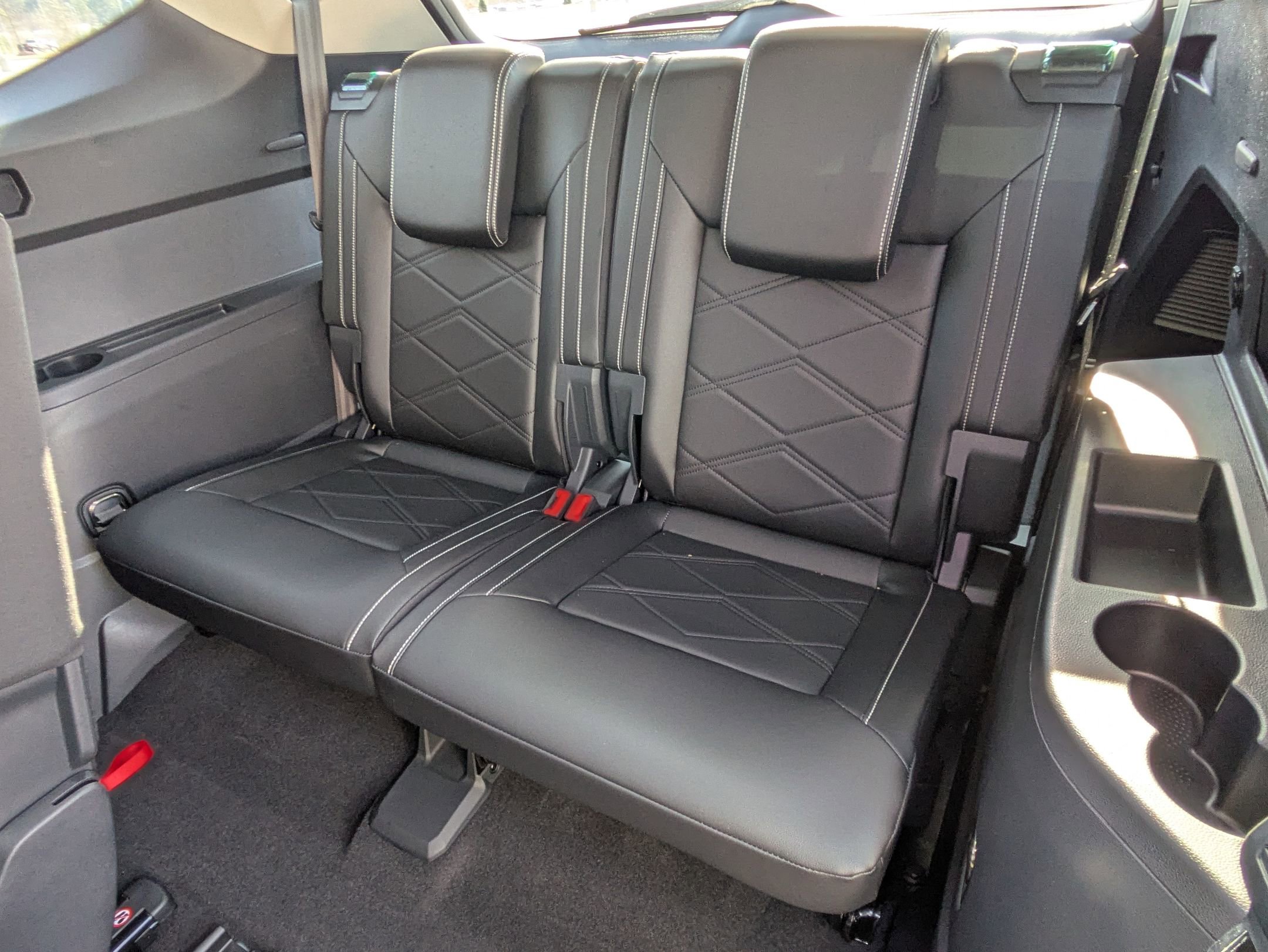 Used 2024 Volkswagen Atlas SE image 24