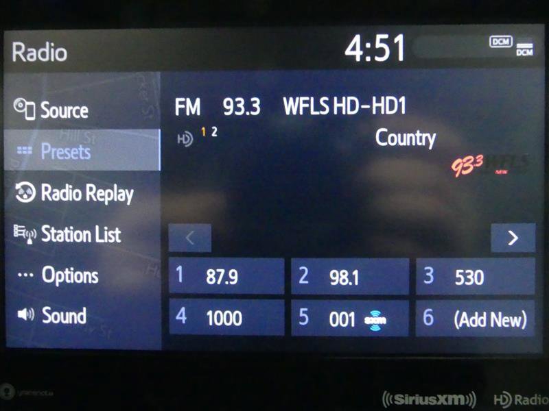 Used 2019 Toyota Sienna XLE w/ XLE Navigation Package image 10