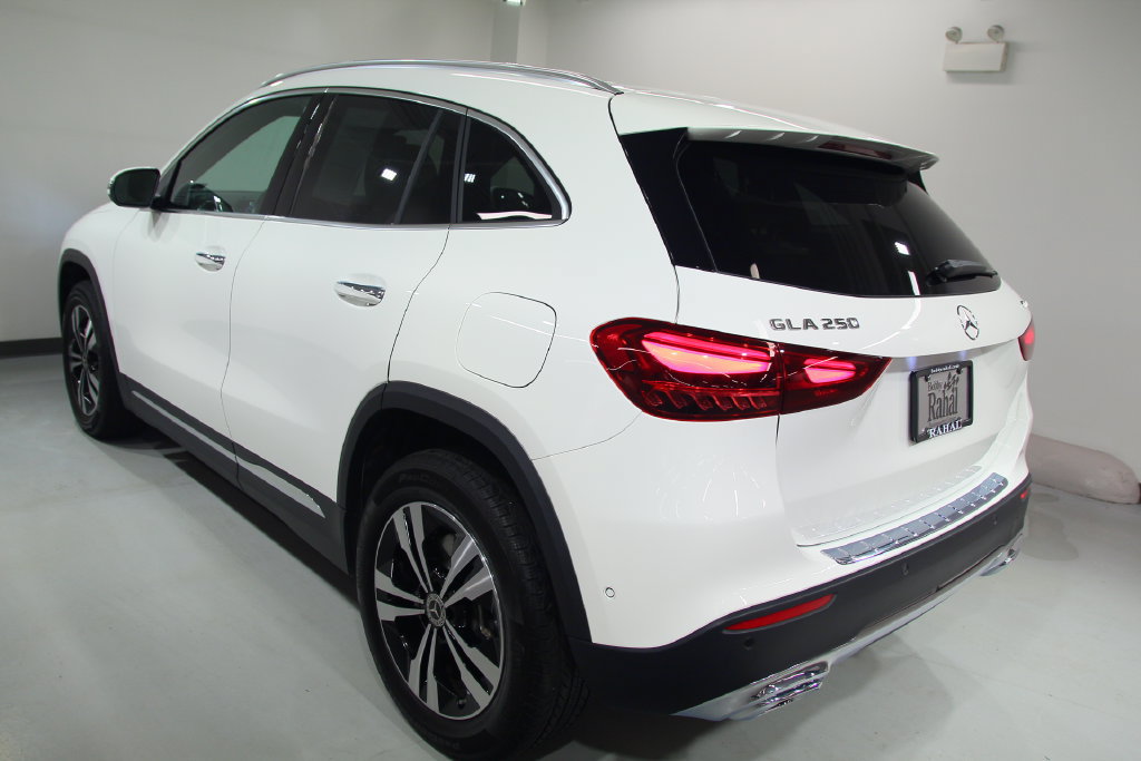 Certified 2026 Mercedes-Benz GLA 250 4MATIC image 17