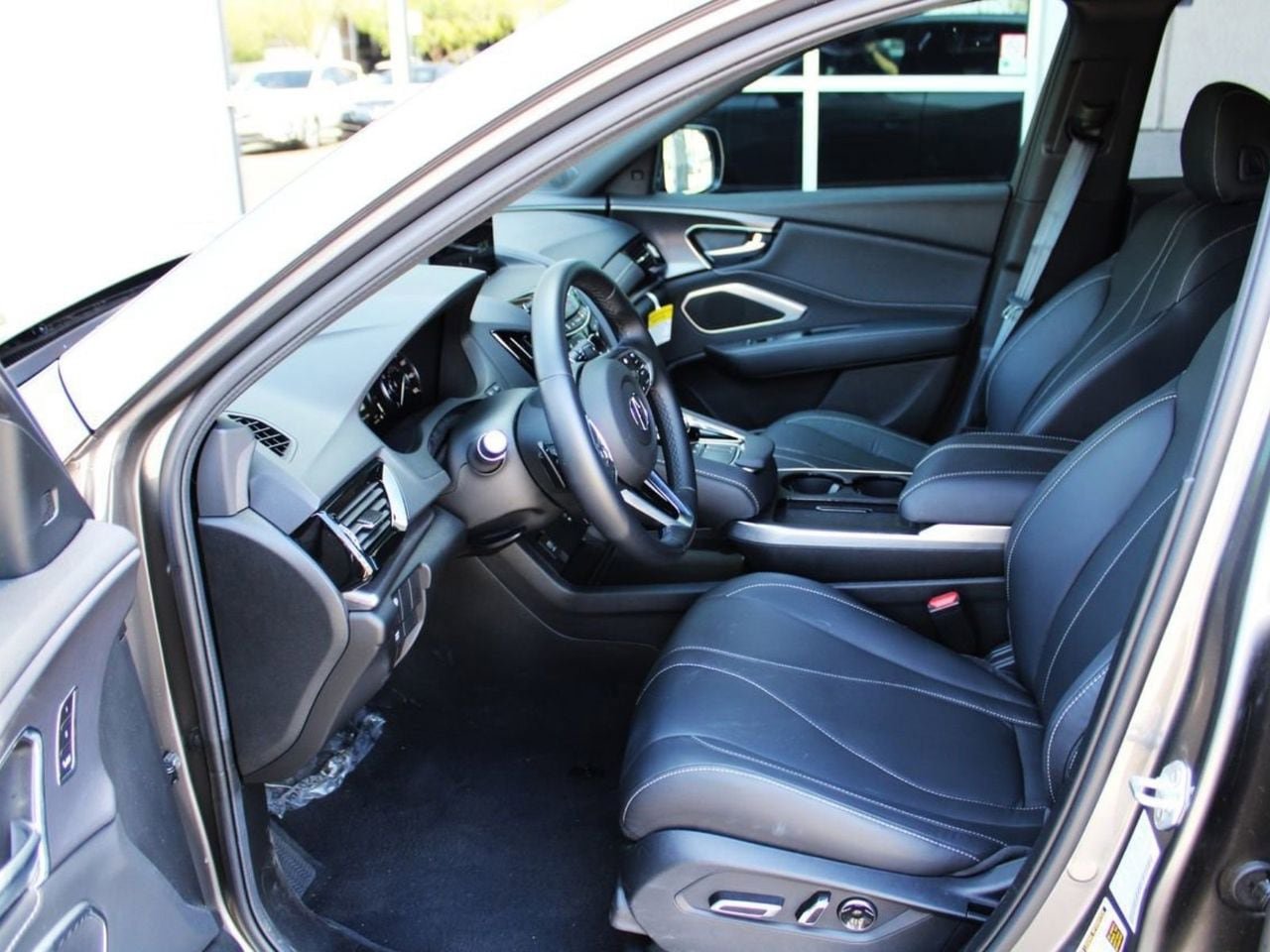 Used 2025 Acura RDX SH-AWD image 8