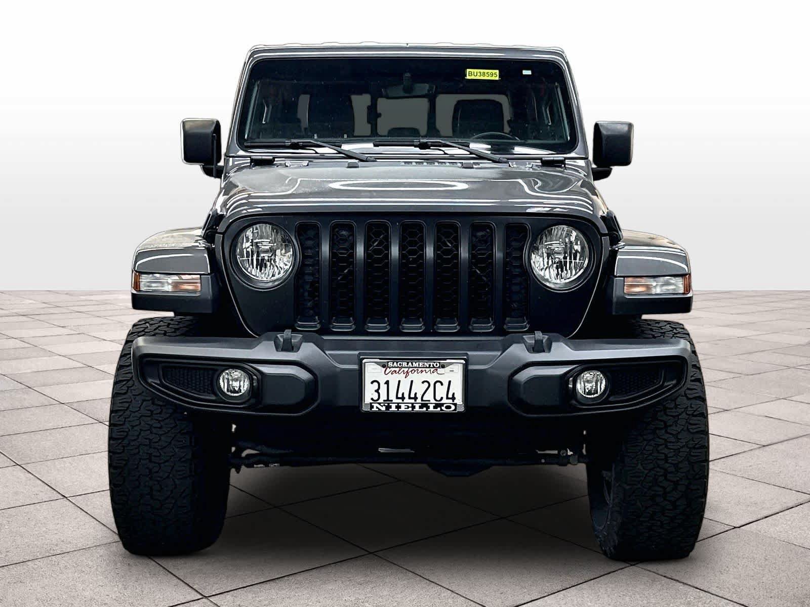 Used 2021 Jeep Gladiator Overland w/ Popular Equipment Package AWD/4WD image 3