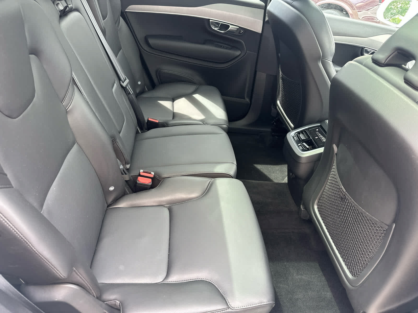 Used 2025 Volvo XC90 B5 Core w/ Protection Package Premier AWD/4WD image 41