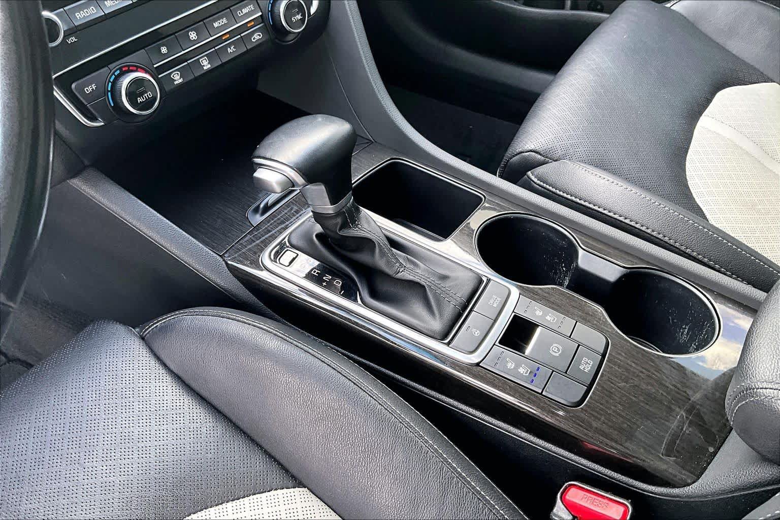 Used 2019 Kia Optima EX w/ EX Premium Package FWD image 16