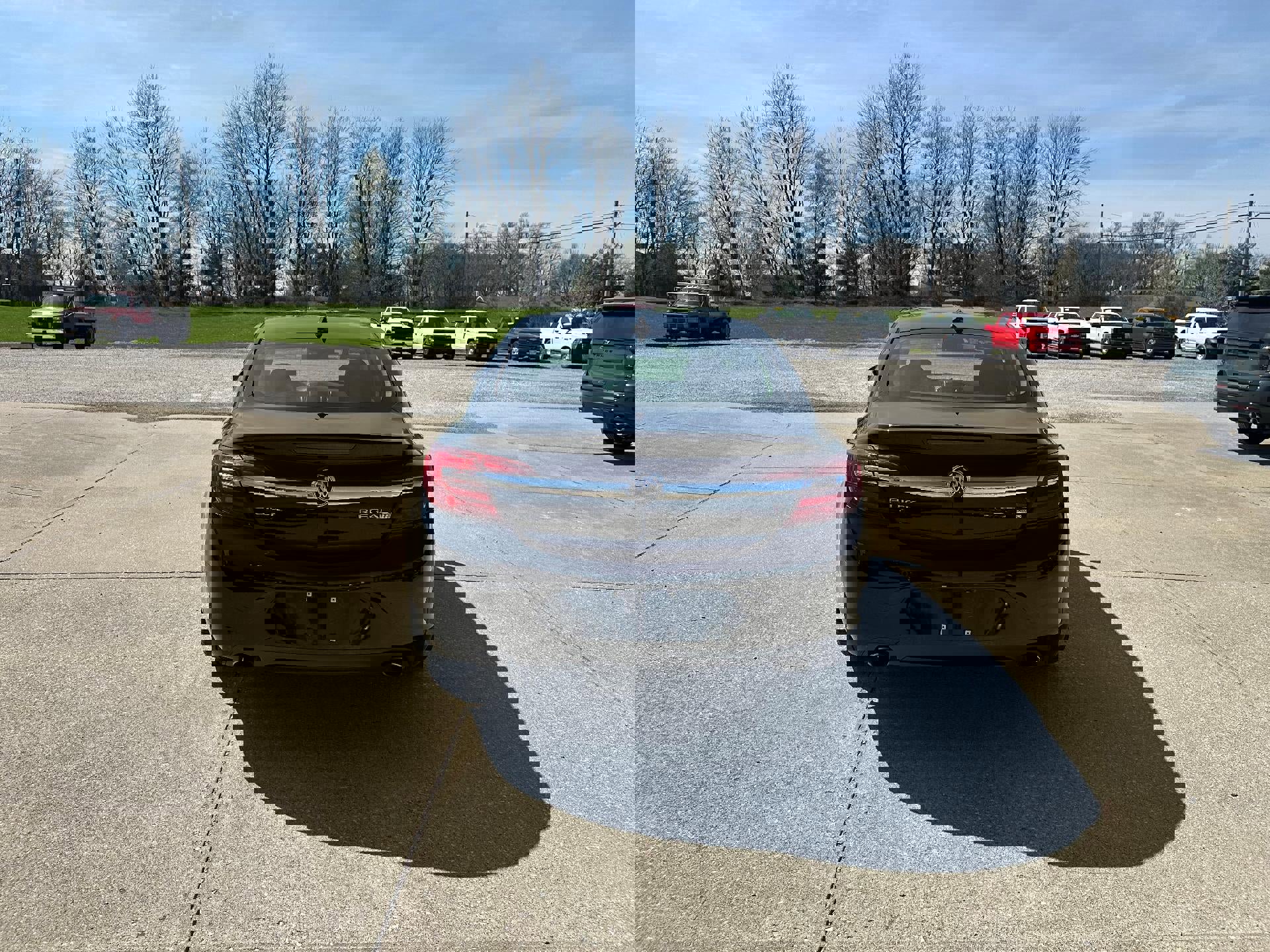 Used 2015 Buick Regal Premium w/ Experience Buick Package image 7