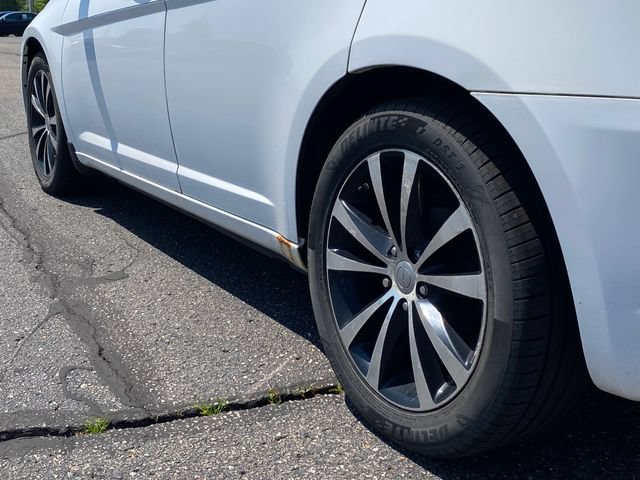 Used 2014 Chrysler 200 Touring w/ 200 S Group FWD image 14