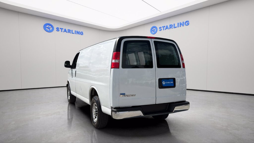 Used 2024 Chevrolet Express 2500 w/ Driver Convenience Package RWD image 6