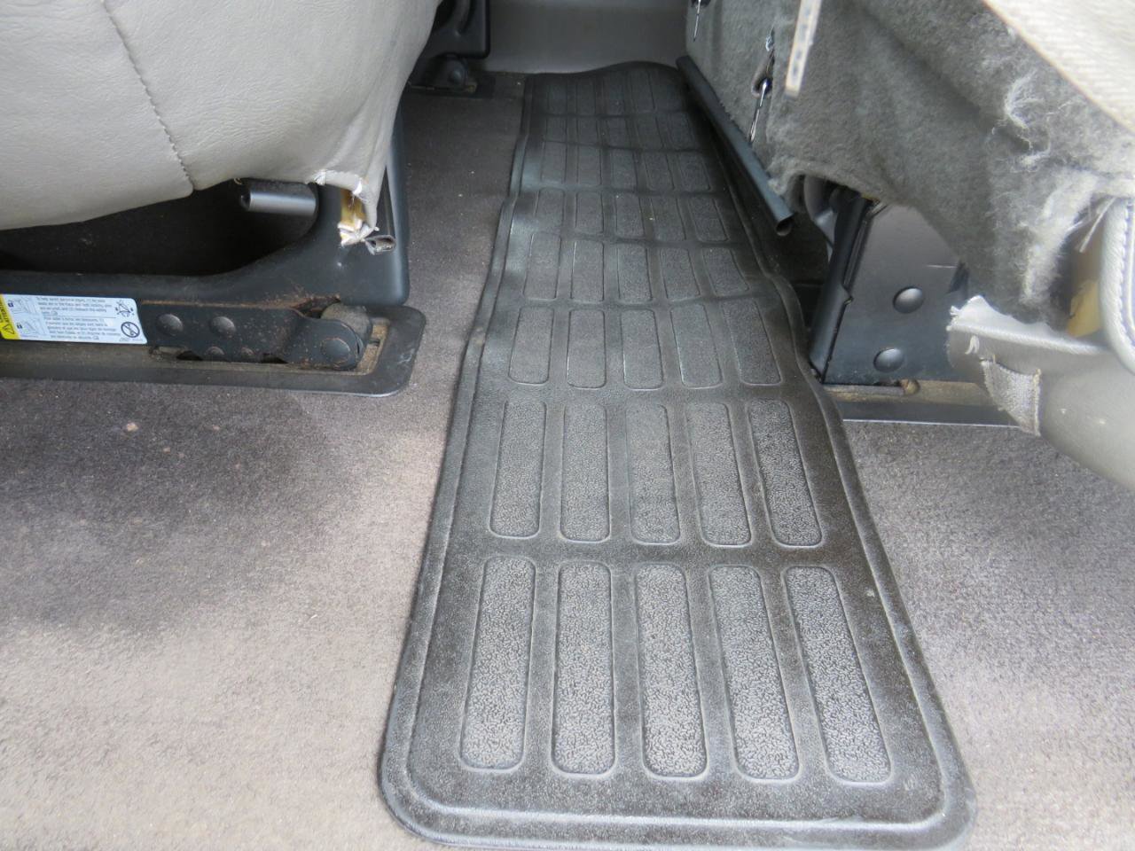 Used 2014 Chevrolet Express 2500 LT w/ LT Preferred Equipment Group RWD image 29