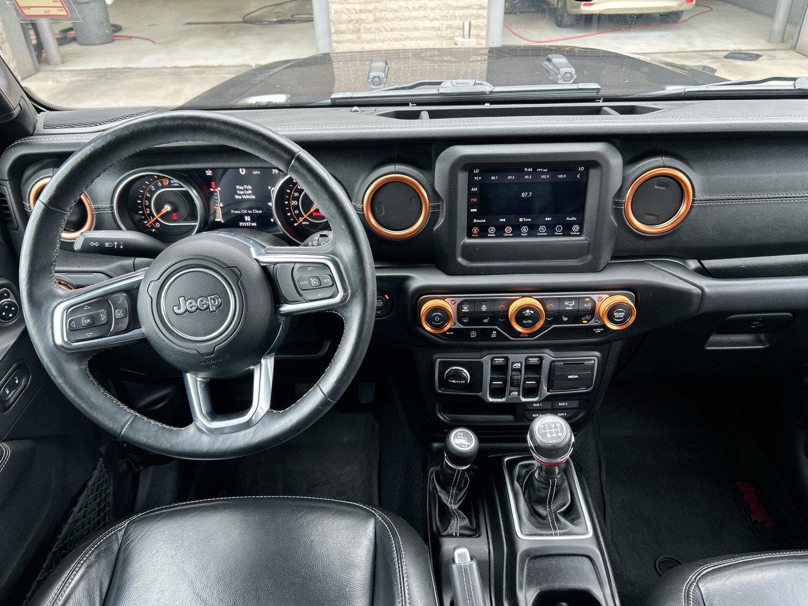 Used 2018 Jeep Wrangler Unlimited Sahara AWD/4WD image 20