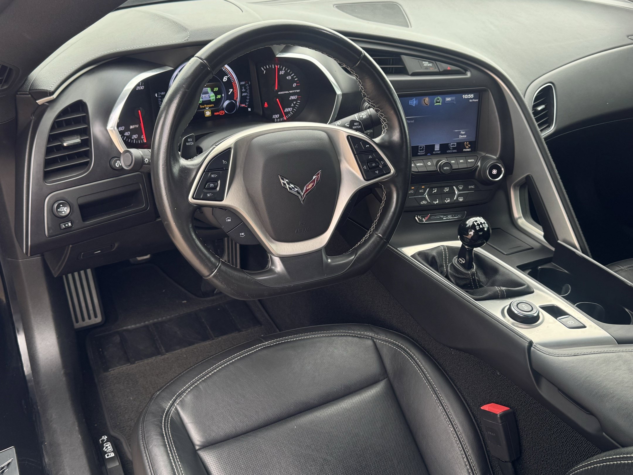 Used 2019 Chevrolet Corvette Stingray Coupe w/ Z51 1LT RWD image 15