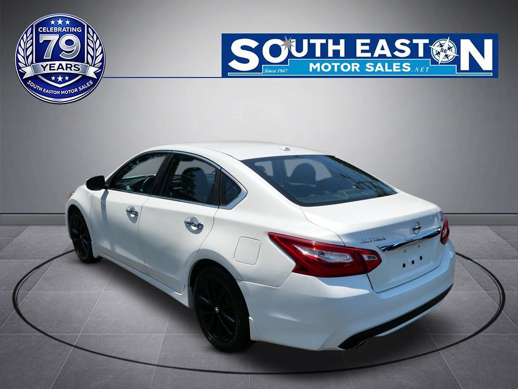 Used 2017 Nissan Altima 2.5 SV w/ Convenience Package FWD image 5