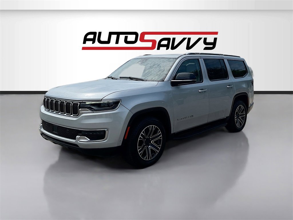 Used 2023 Jeep Wagoneer 4WD w/ Premium Group I image 3