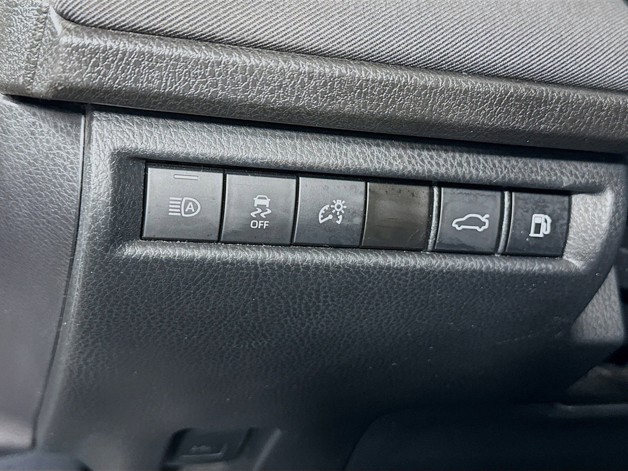 Certified 2025 Toyota Camry LE image 11