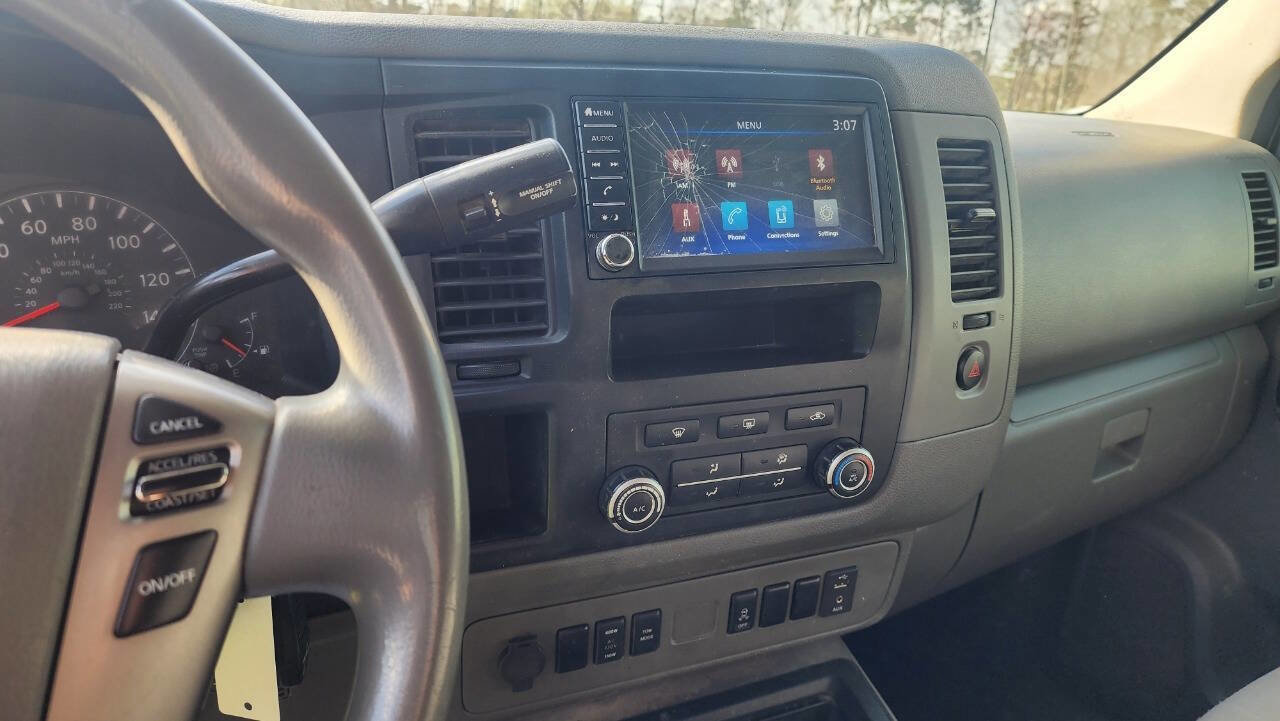 Used 2020 Nissan NV 2500 SV image 22