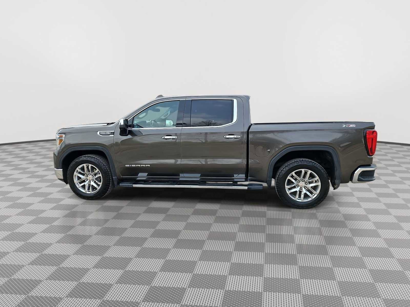 Used 2019 GMC Sierra 1500 SLT w/ SLT Premium Plus Package image 5