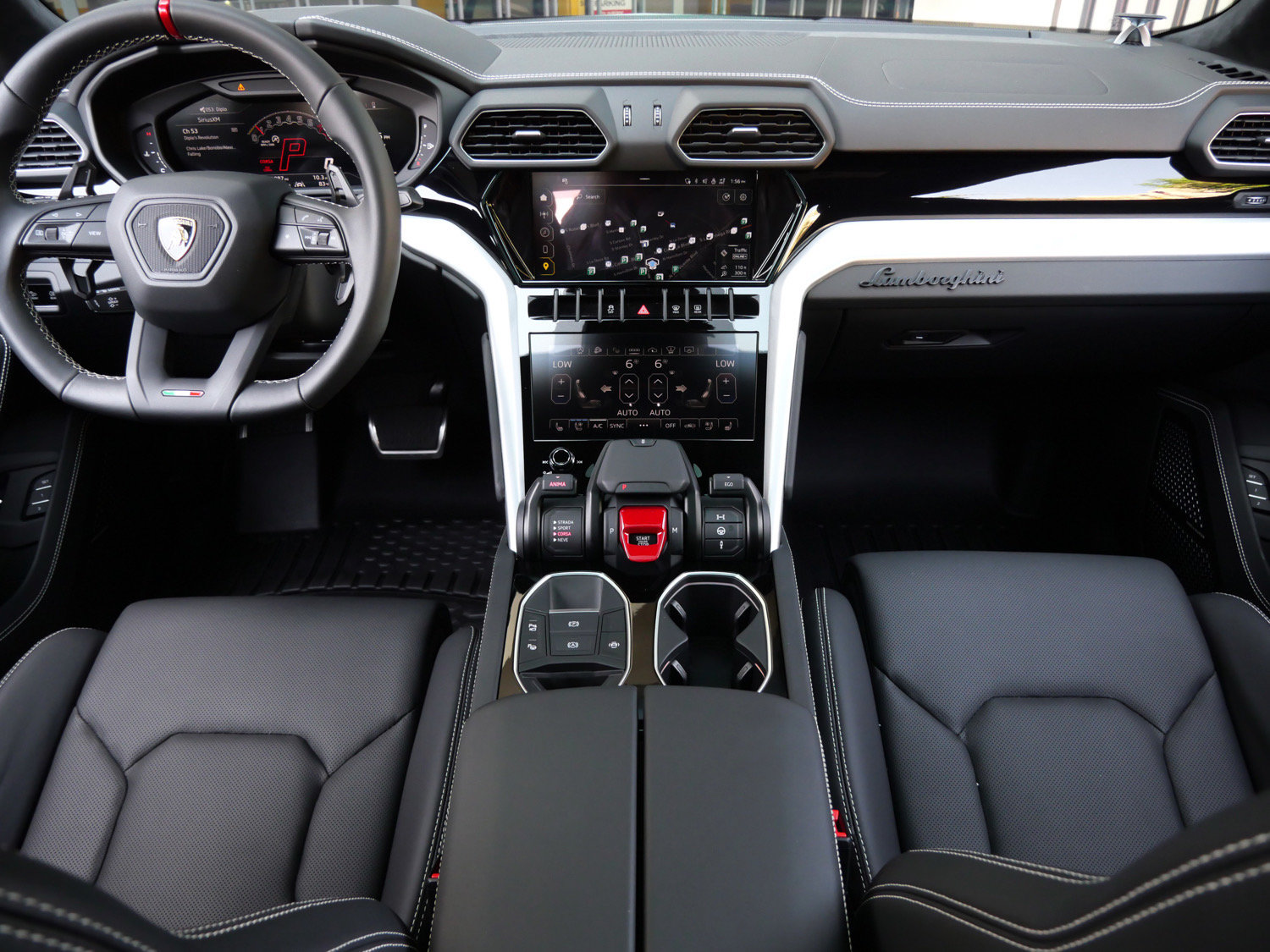Used 2024 Lamborghini Urus S AWD/4WD image 7