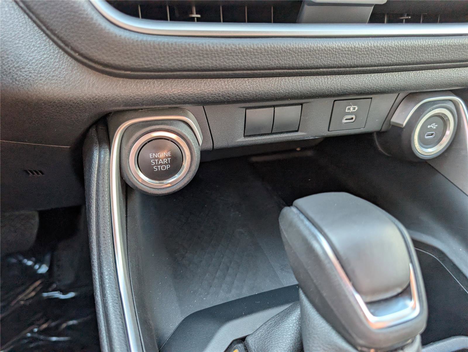 Used 2024 Toyota Grand Highlander AWD image 28