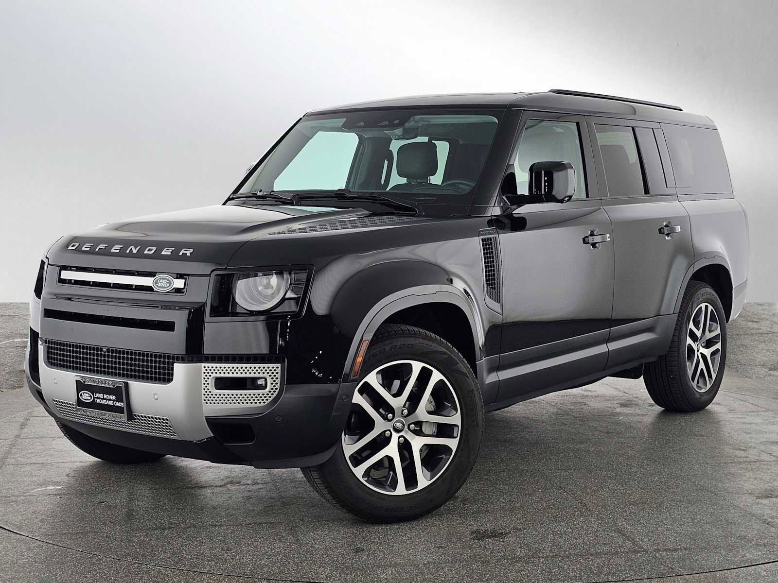 Used 2025 Land Rover Defender 130 S image 1