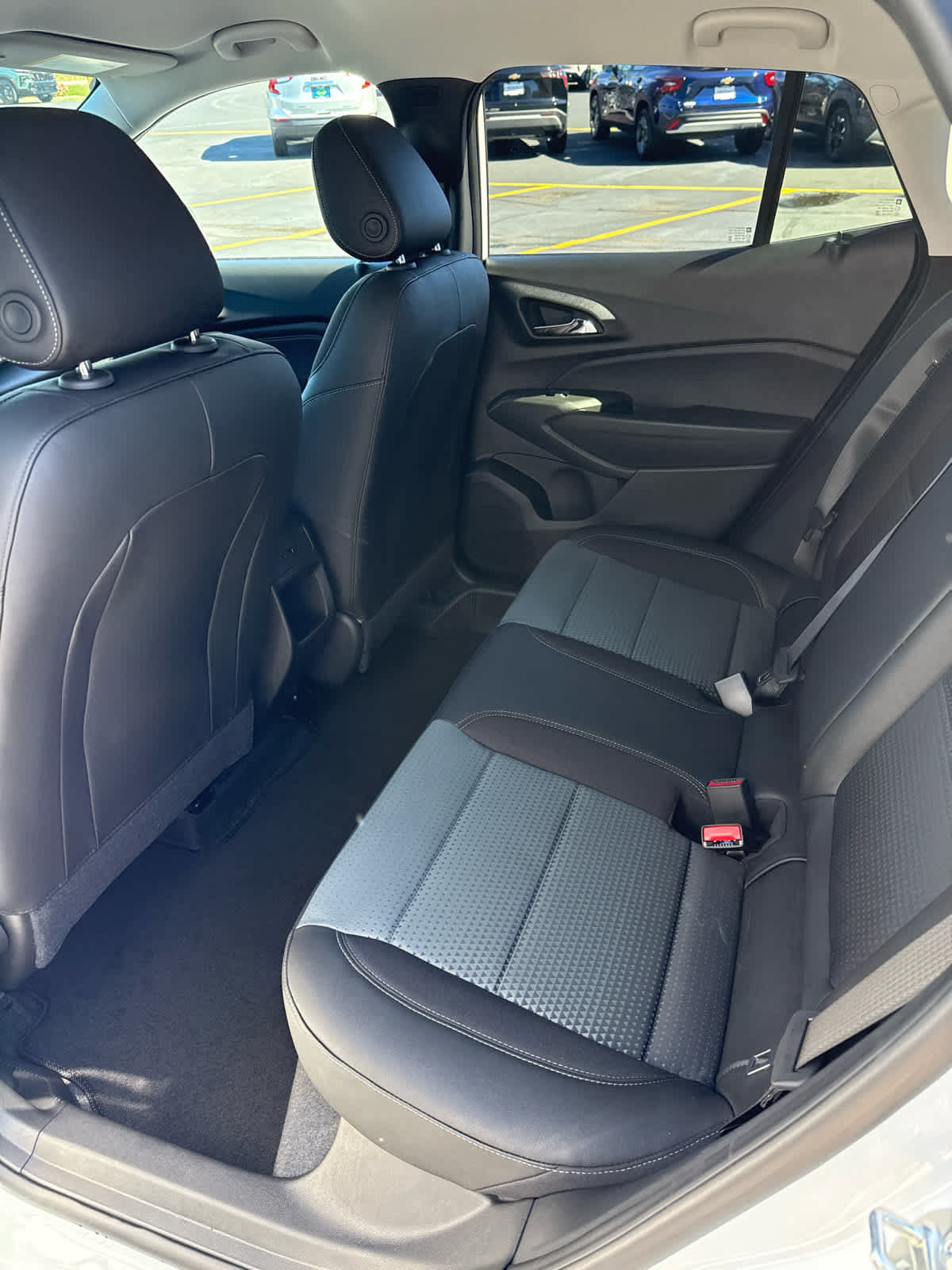 New 2026 Chevrolet Trax LT w/ Driver Confidence Package FWD image 7