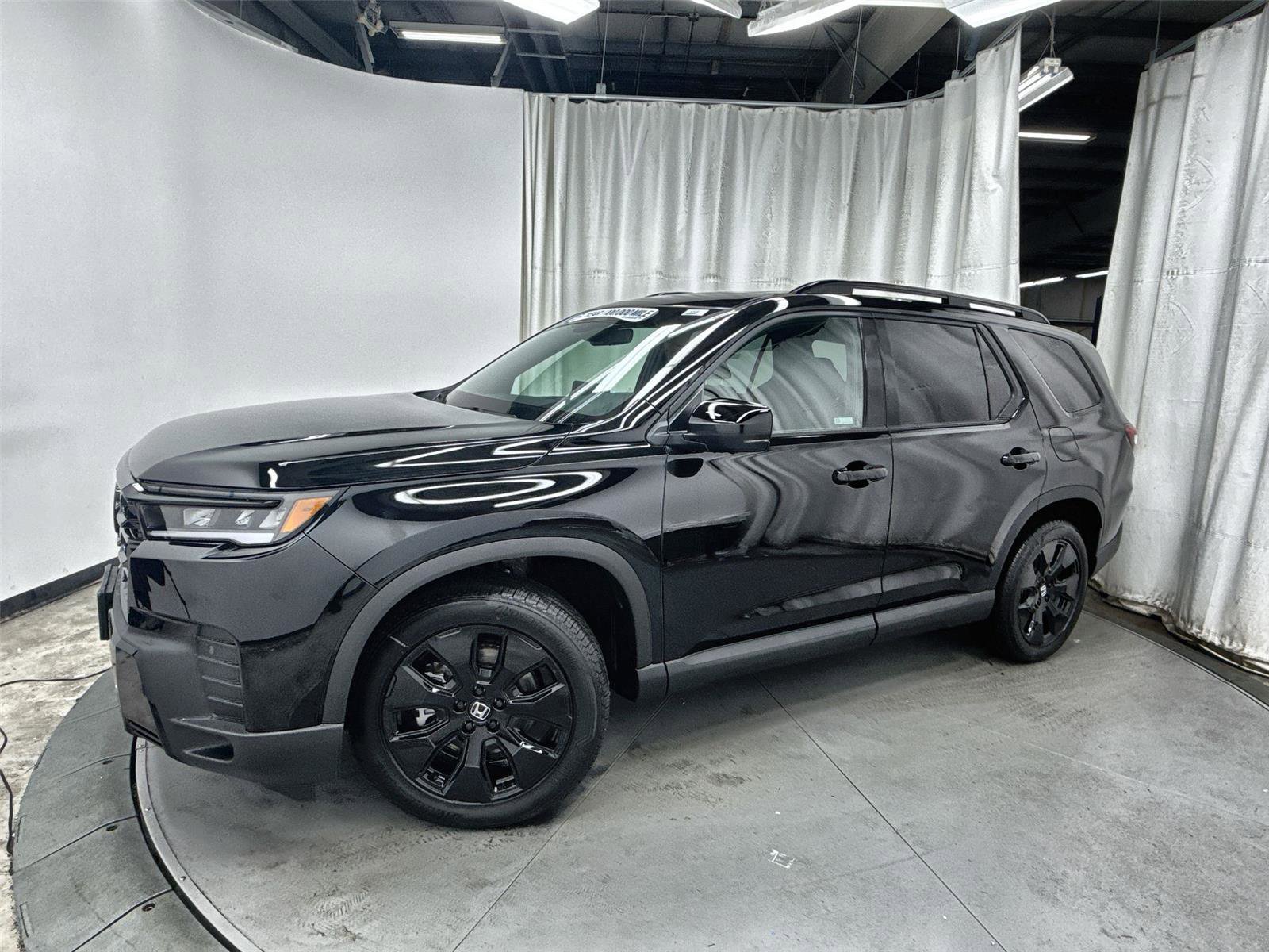 New 2026 Honda Pilot Black Edition image 9