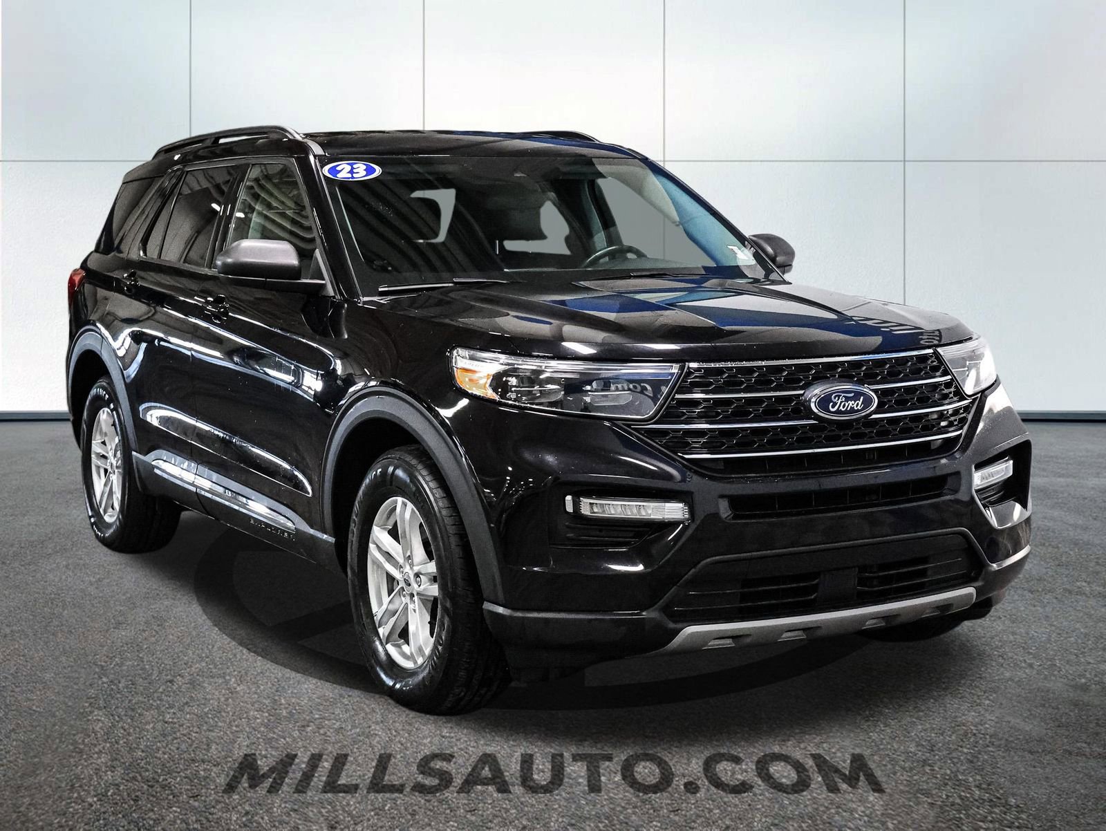 Certified 2023 Ford Explorer XLT w/ Equipment Group 202A image 11