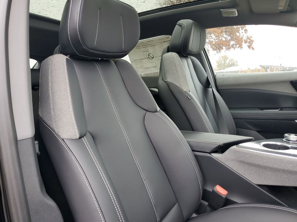 New 2026 Cadillac Optiq Sport 1 image 30