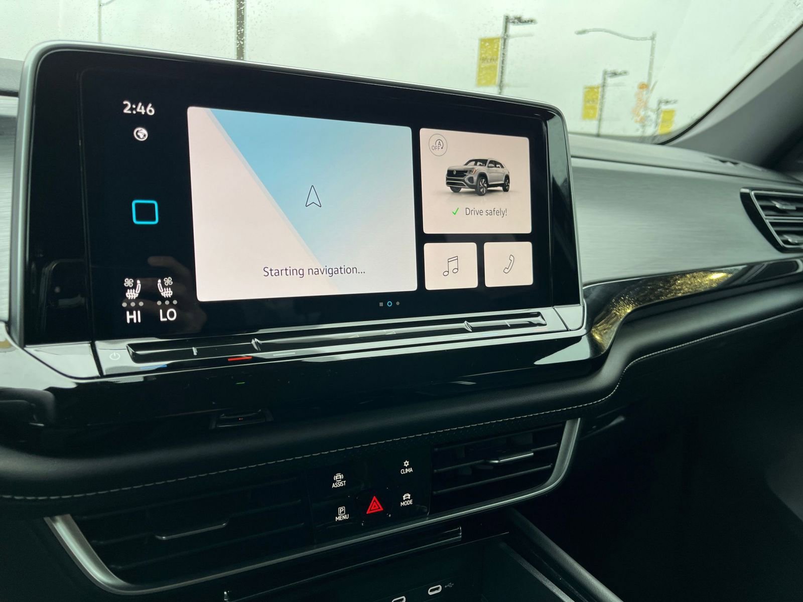 Used 2025 Volkswagen Atlas Cross Sport SE image 21