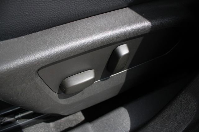 Used 2023 Buick Envision Preferred FWD image 3