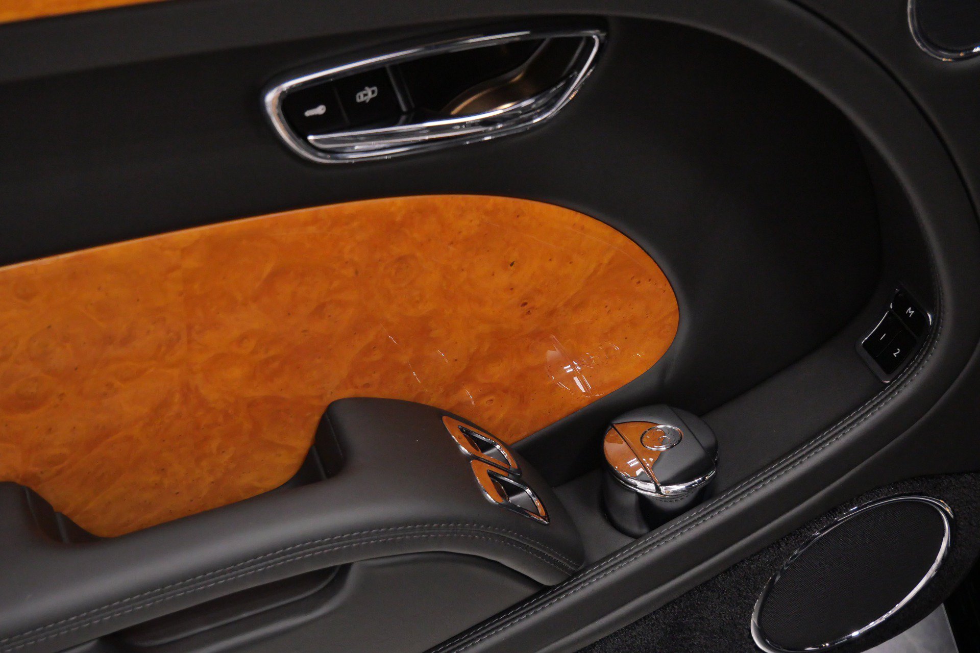 Used 2013 Bentley Mulsanne RWD image 36