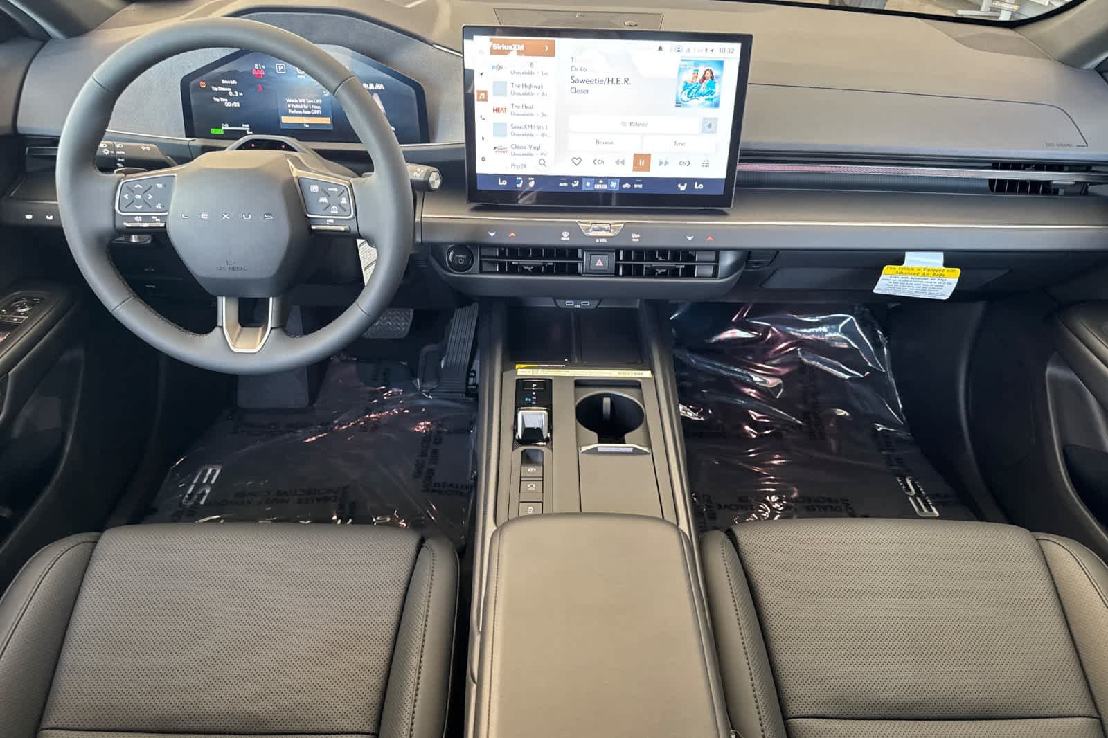 New 2026 Lexus ES 350e FWD image 3