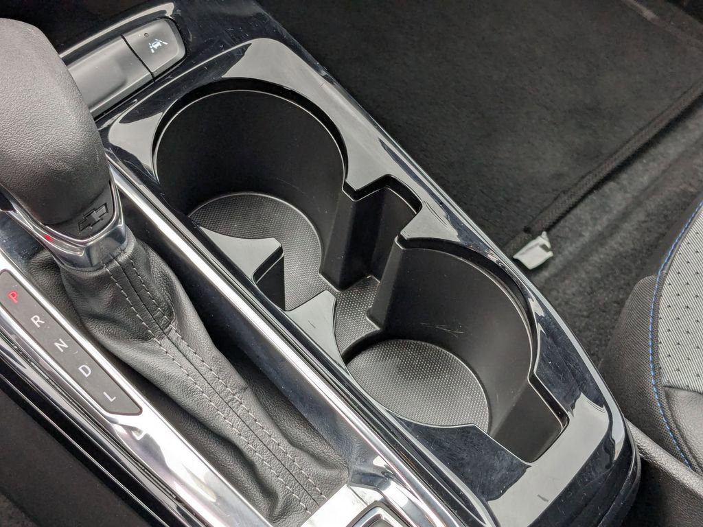 Used 2025 Chevrolet Trax LT w/ LT Convenience Package image 23