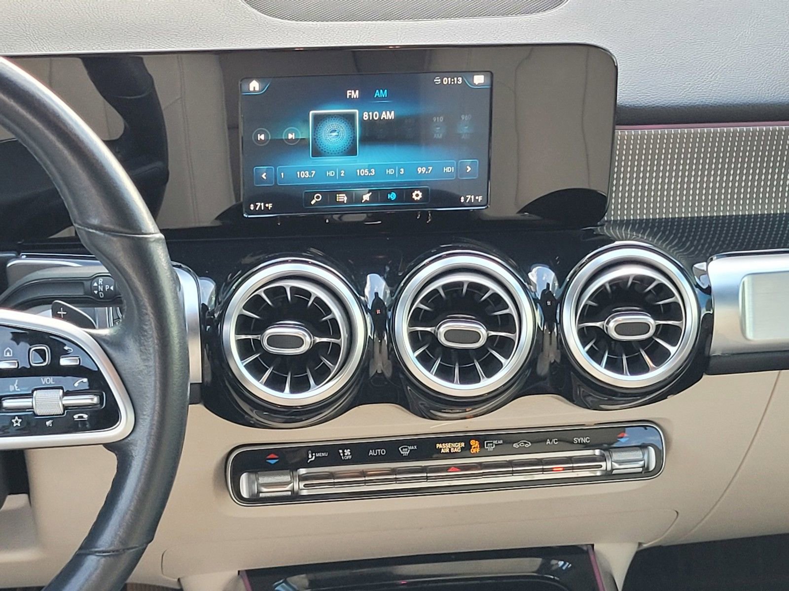 Used 2021 Mercedes-Benz GLB 250 4MATIC image 15