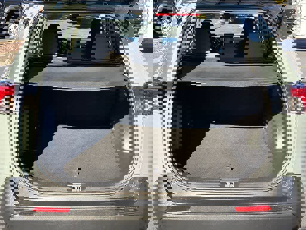 Used 2023 Toyota RAV4 XLE image 16