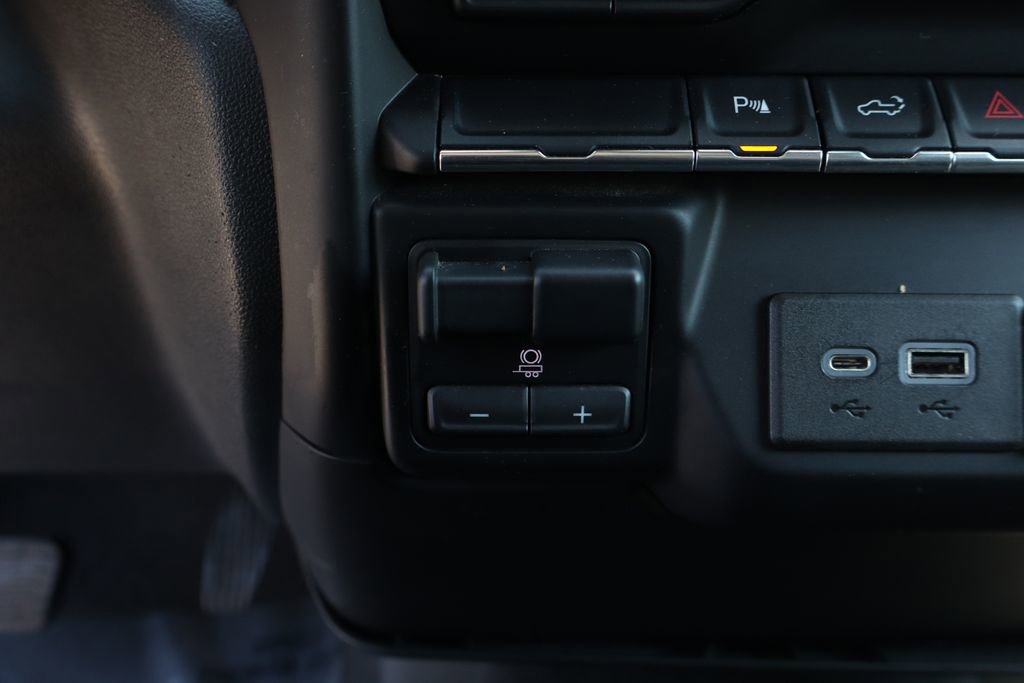 Used 2020 Chevrolet Silverado 2500 LT w/ Fleet Comfort Package image 35