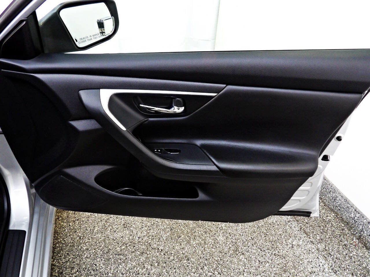 Used 2017 Nissan Altima 2.5 S w/ Power Driver Seat Package FWD image 11