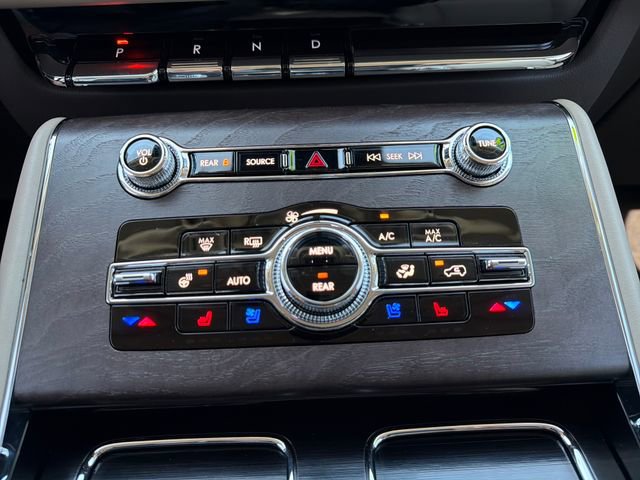 Used 2024 Lincoln Aviator Reserve w/ Equipment Group 201A image 15