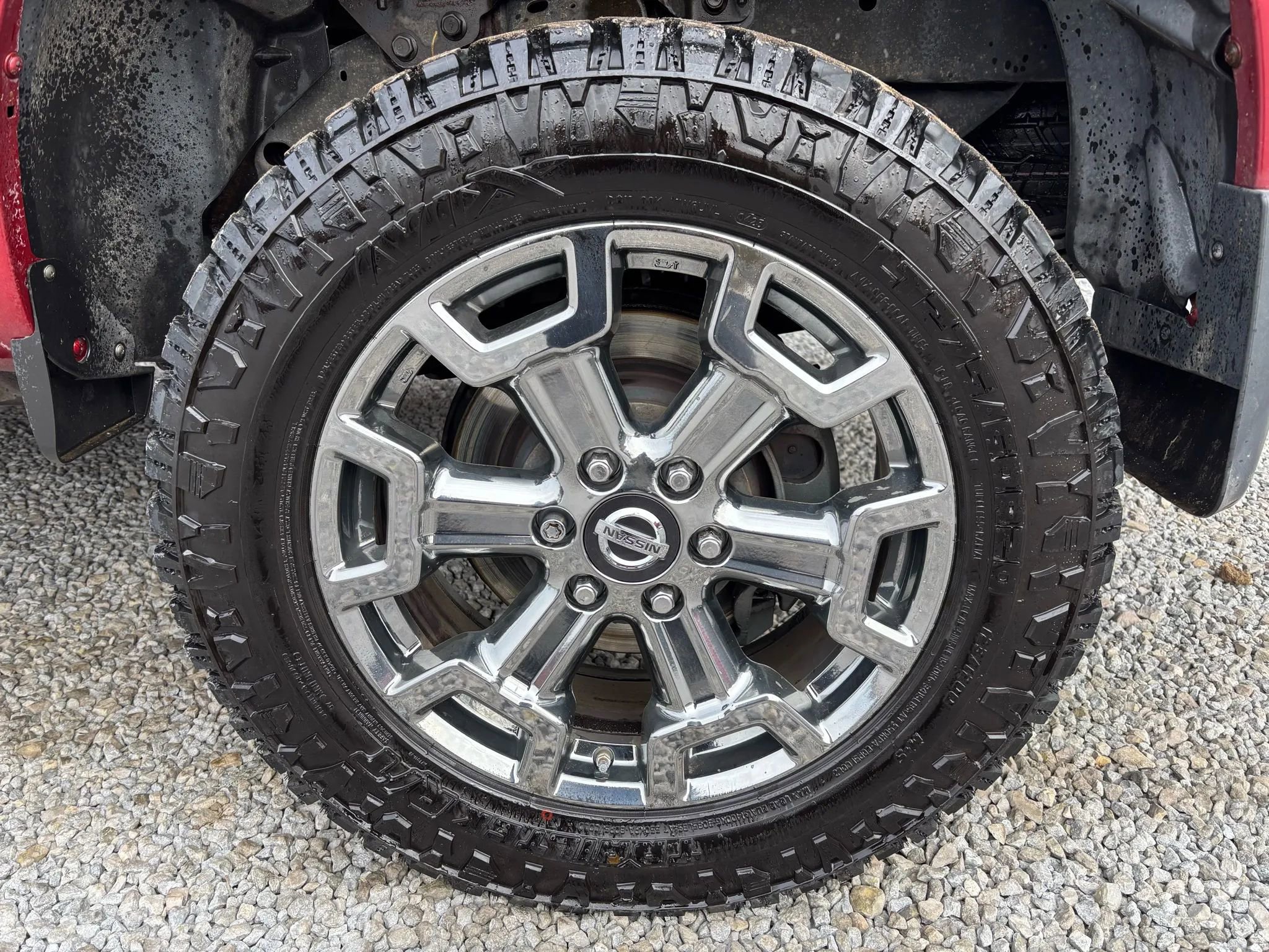 Used 2017 Nissan Titan SL w/ Chrome Package image 2