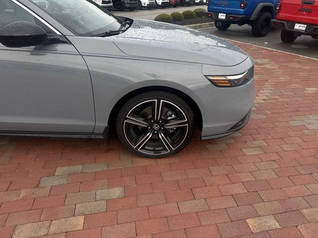 Used 2025 Honda Accord Sport image 17