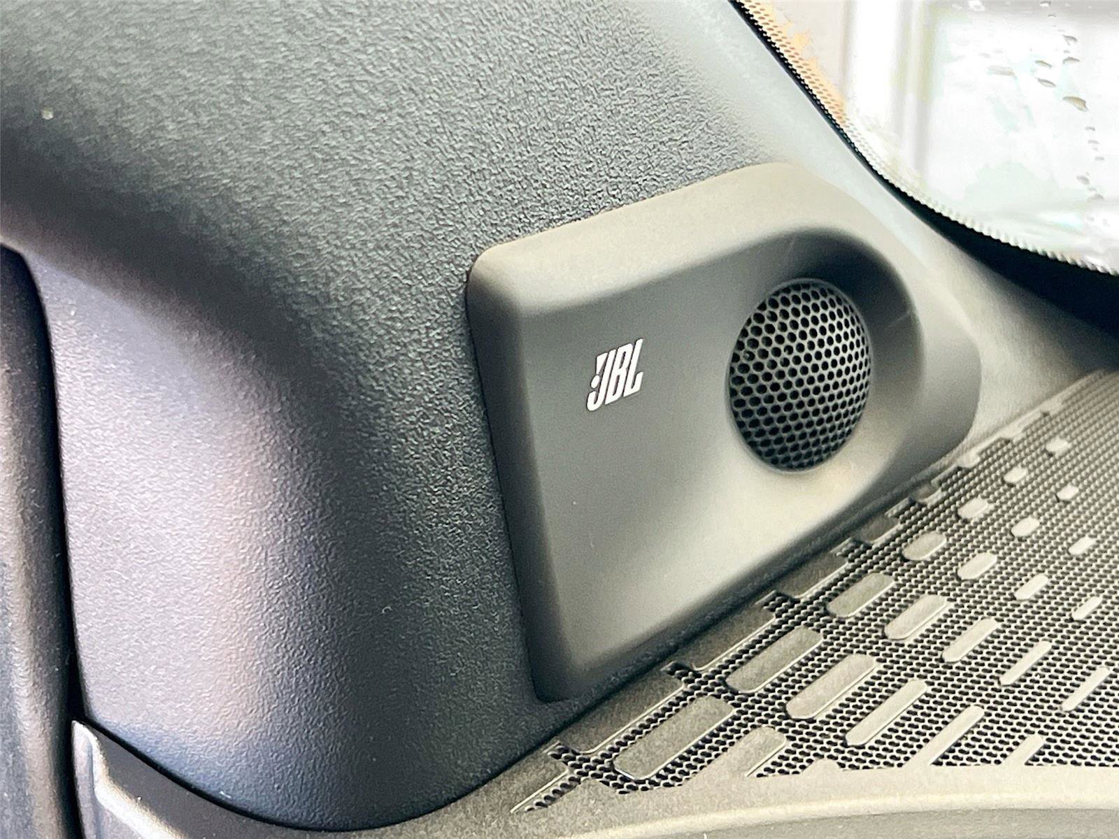 New 2025 Toyota bZ4X AWD image 6