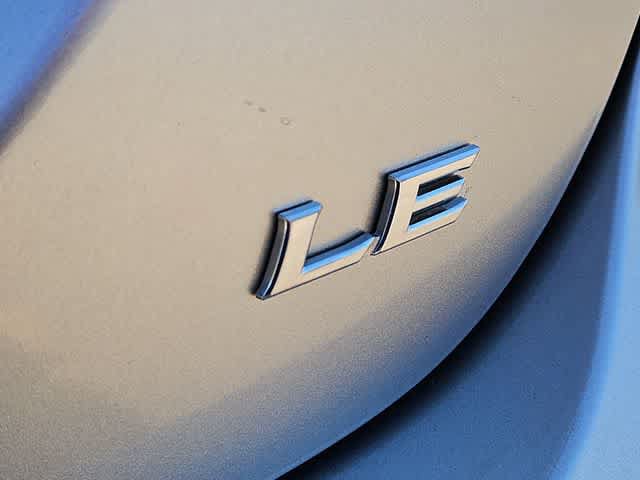 Used 2022 Toyota Camry LE FWD image 11