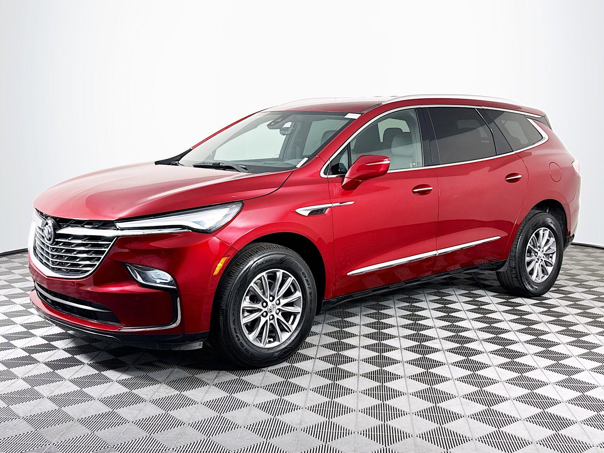 Used 2024 Buick Enclave Premium image 4