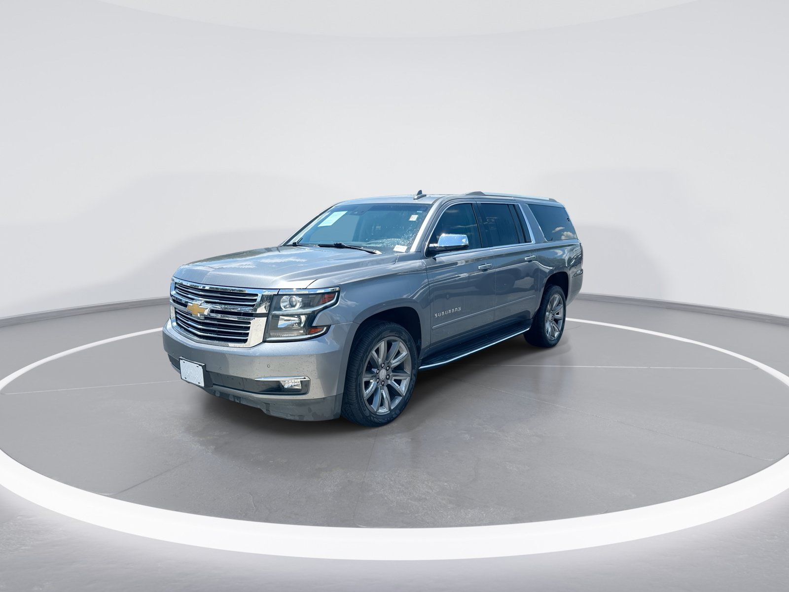 Used 2019 Chevrolet Suburban Premier AWD/4WD image 5