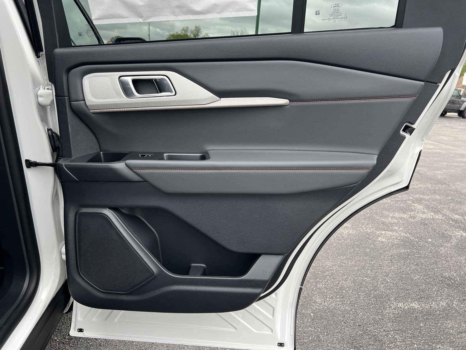 New 2026 Ford Explorer Active AWD/4WD image 17