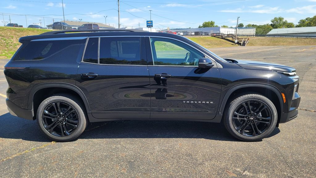 New 2026 Chevrolet Traverse LT w/ Driver Confidence Package image 14