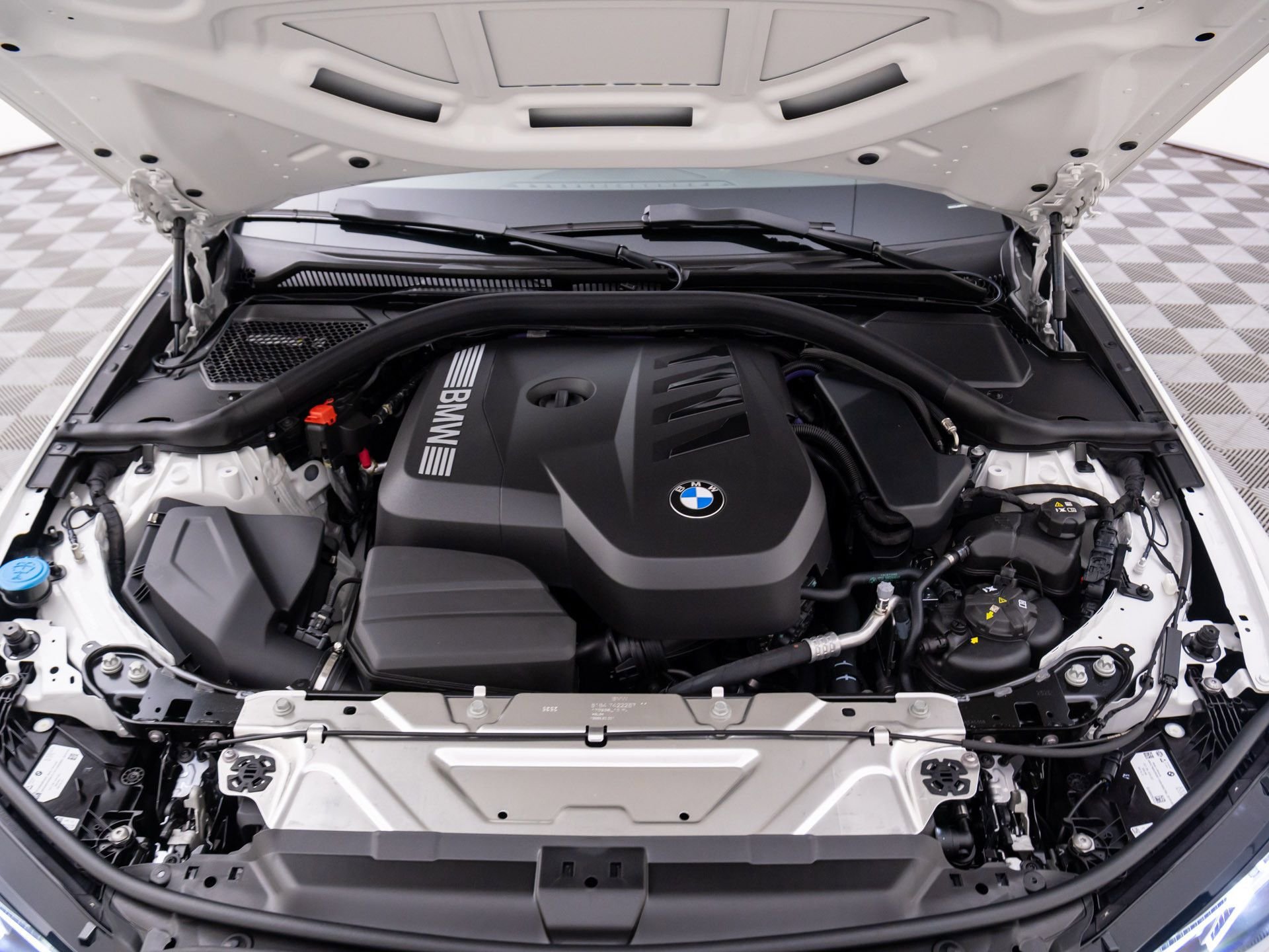 New 2026 BMW 330i xDrive Sedan w/ Convenience Package AWD/4WD image 27