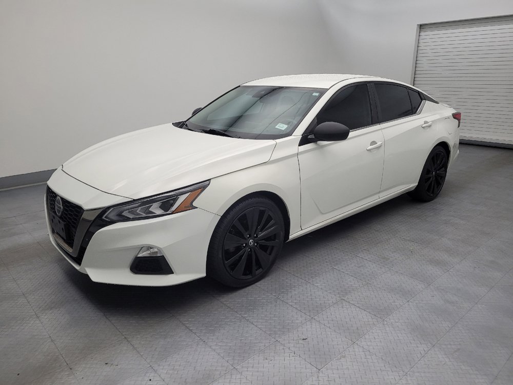Used 2020 Nissan Altima 2.5 SR FWD image 2
